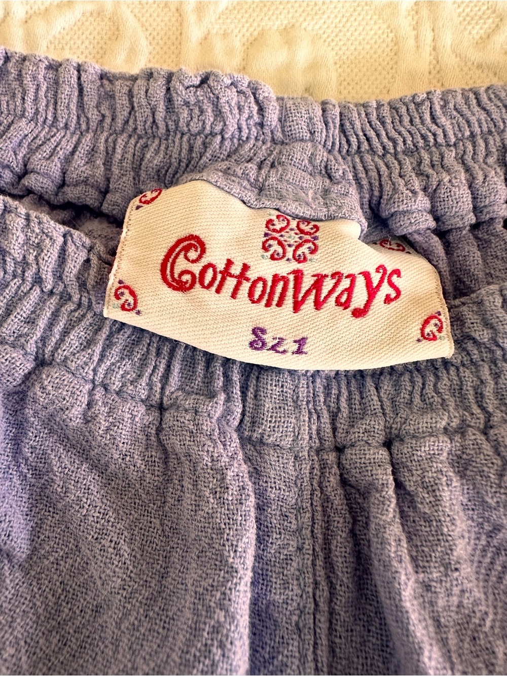 Women's Linen Lavender Shorts - Picture 2 of 4
